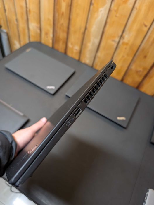 Lenovo ThinkPad X1 Carbon laptop ultralekki klasy premium | Stan A+