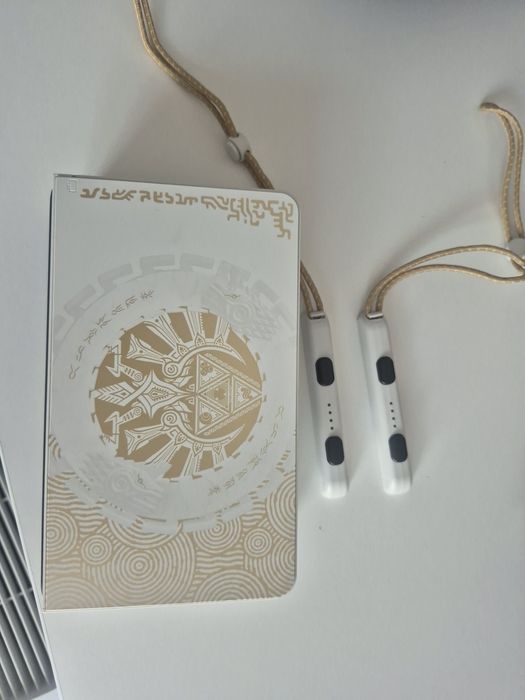 Switch OLED +etui Zelda Edition