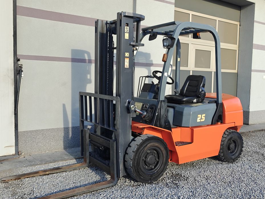 Wózek Hangcha CPQD25N 2.5T Diesel 2012r Super Stan Silnik Nissan 3800m