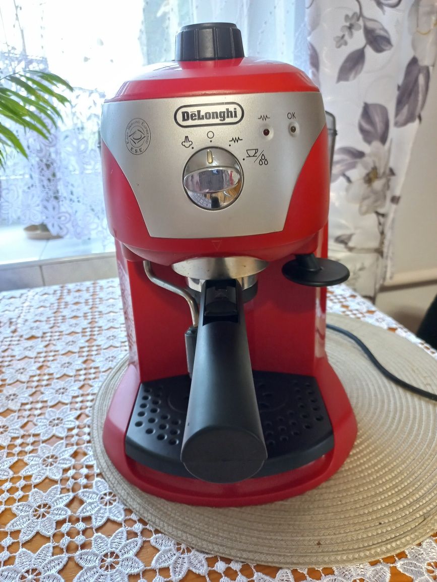 Ekspres DeLonghi