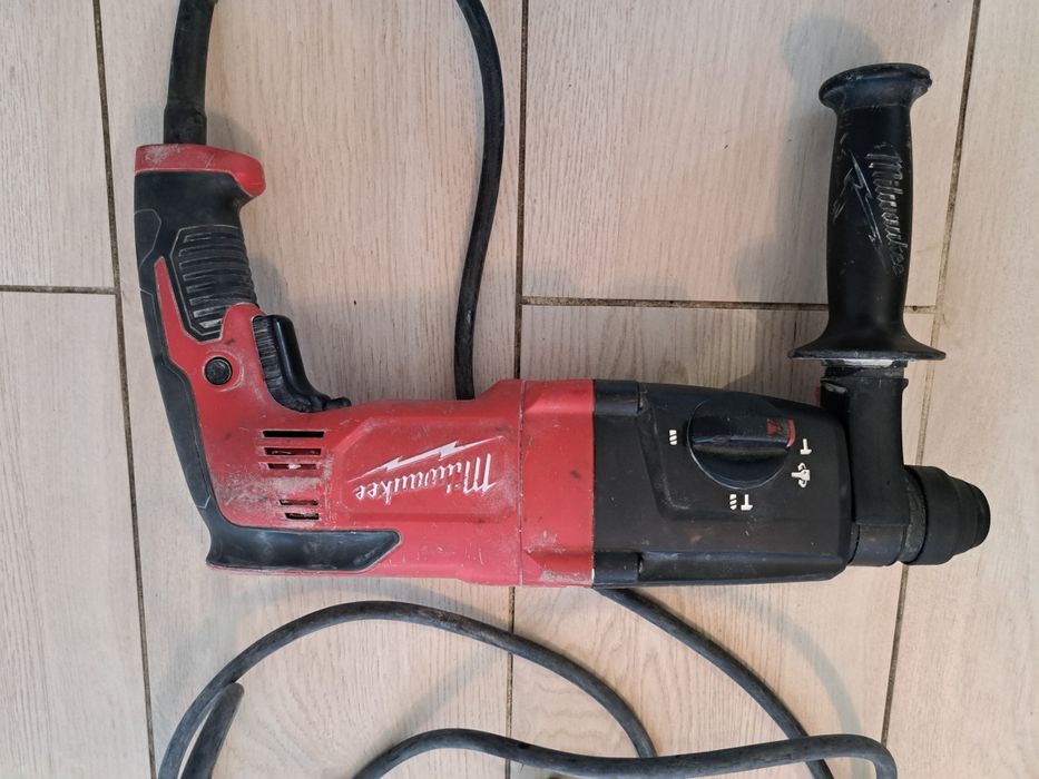 Milwaukee ph 27  800W
