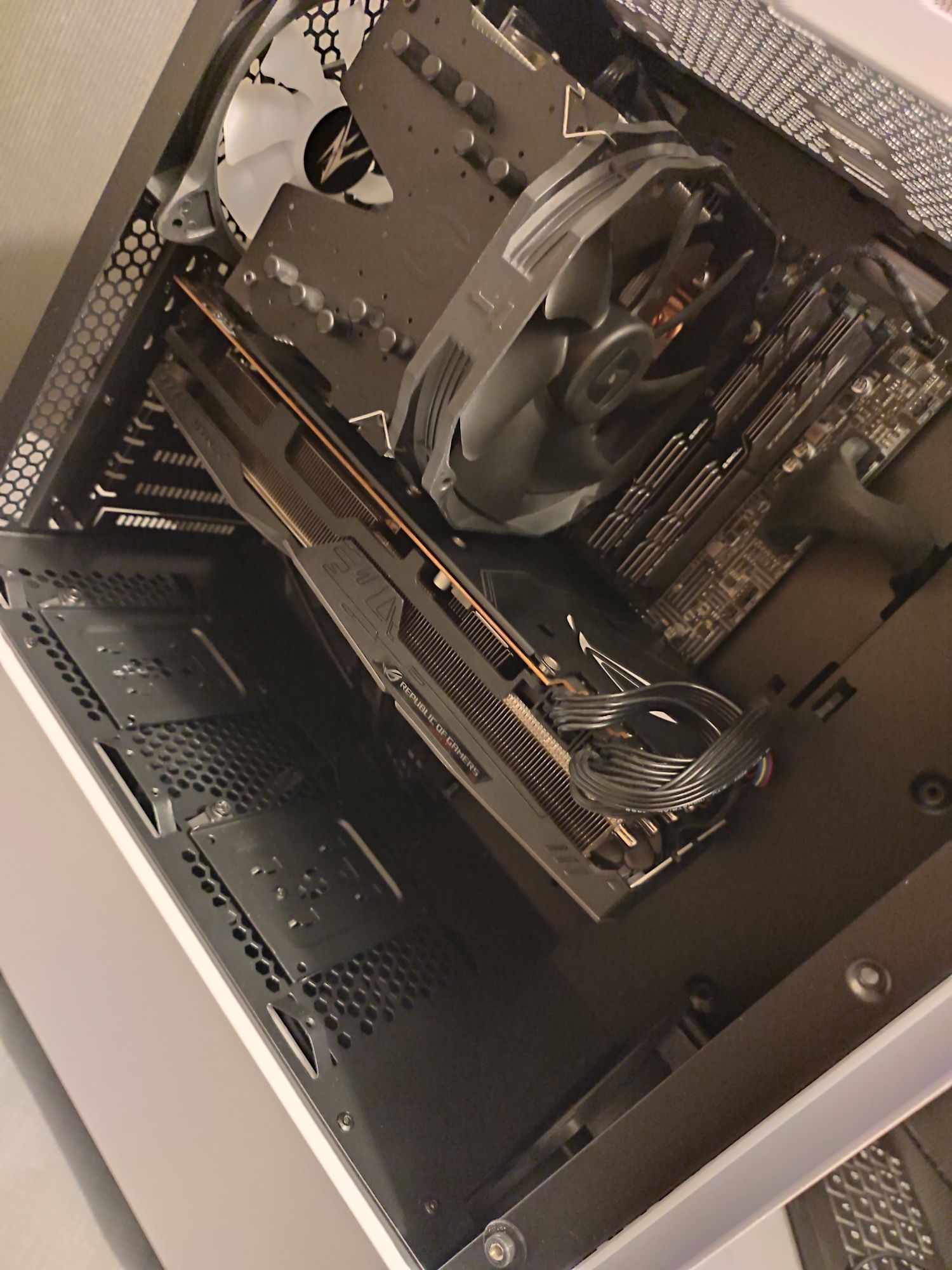 Komputer gamingowy I5 10400f, 32GB DDR4, Rog Strix RX5700XT
