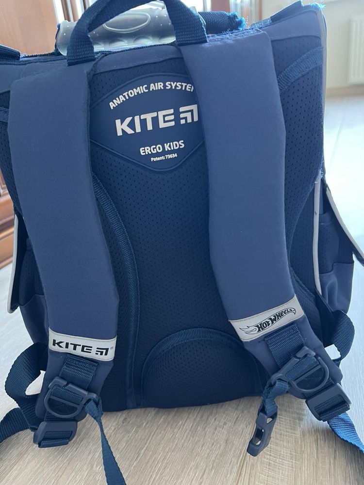 Продам шкільний рюкзак Kite
