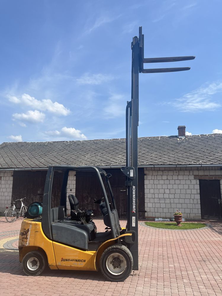 Wózek widłowy Jungheinrich TFG 430