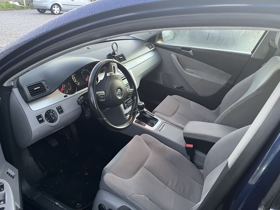 Vendo Passat B6 1.6 D