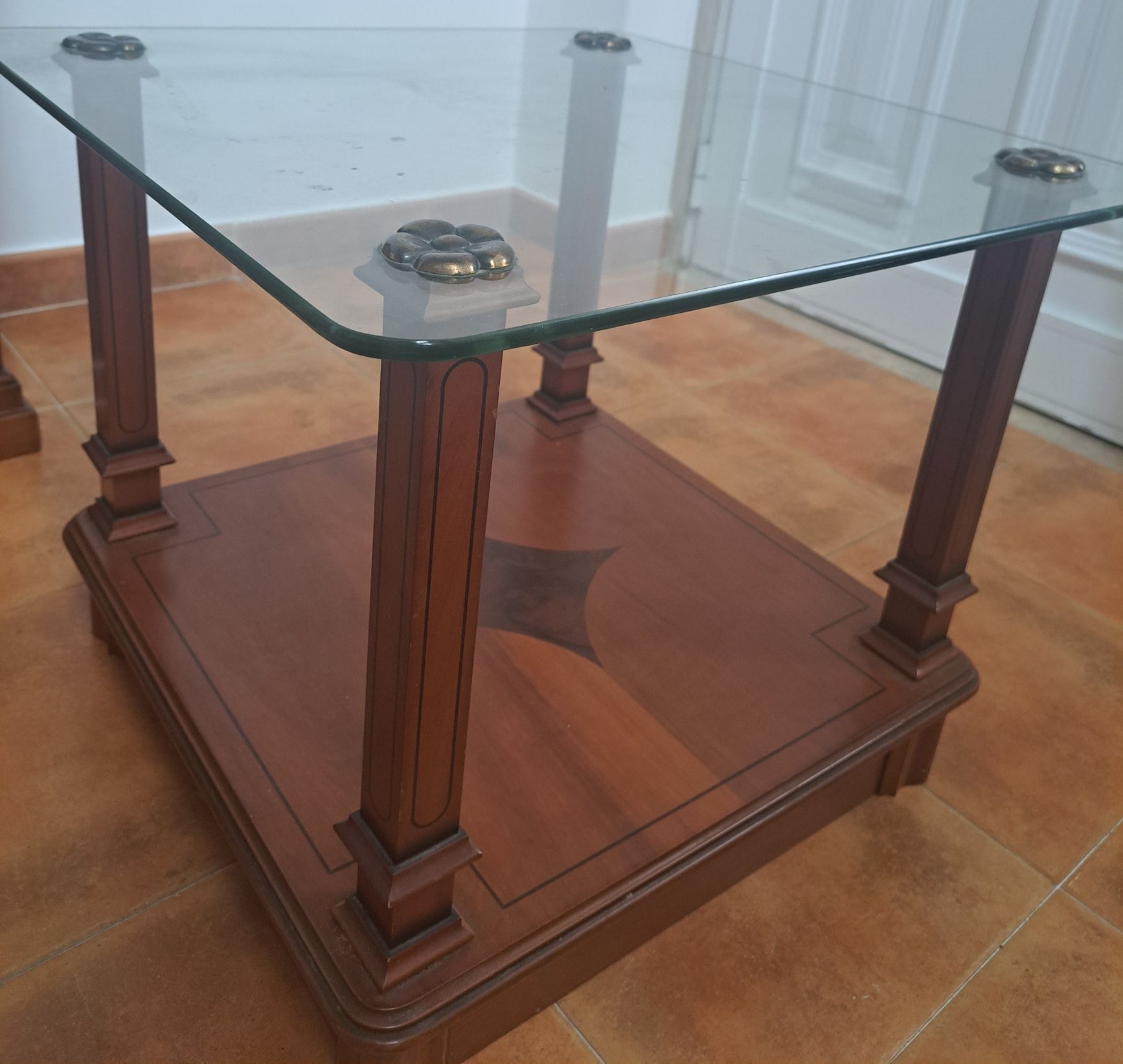 Mesa de apoio ou de centro