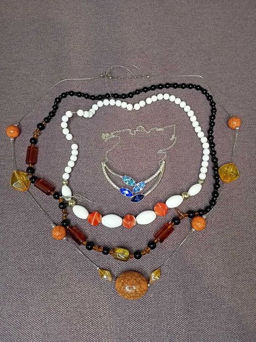 Продам ожирелье бижутерия