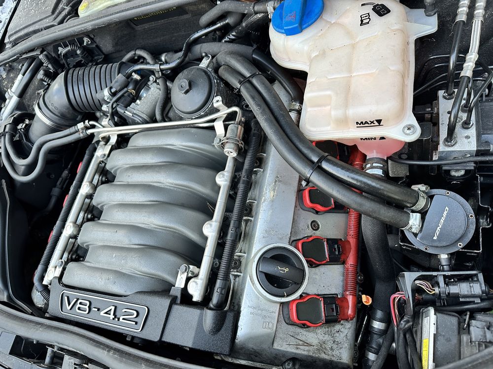 Kompletny silnik AUDI S4 B6 B7 4.2 V8 BBK