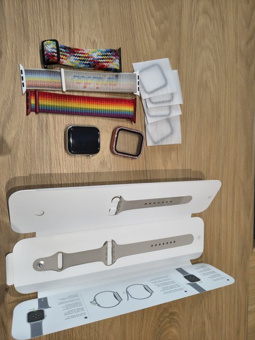 iPhone 14 + Apple watch se 2 gen