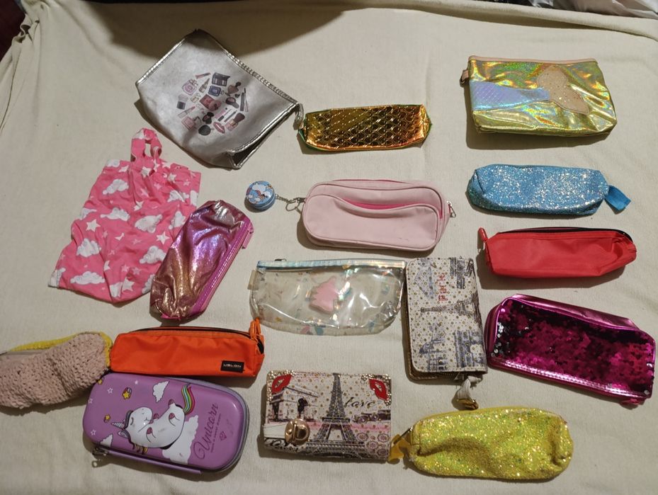 Пеналы для девочки, косметички, кошельки одним лотом