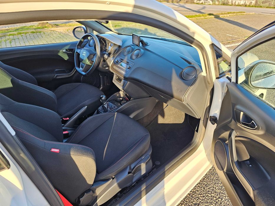 Seat Ibiza Sport Coupé FR 1.2TSi 90cv Edição 30 Anos Ibiza