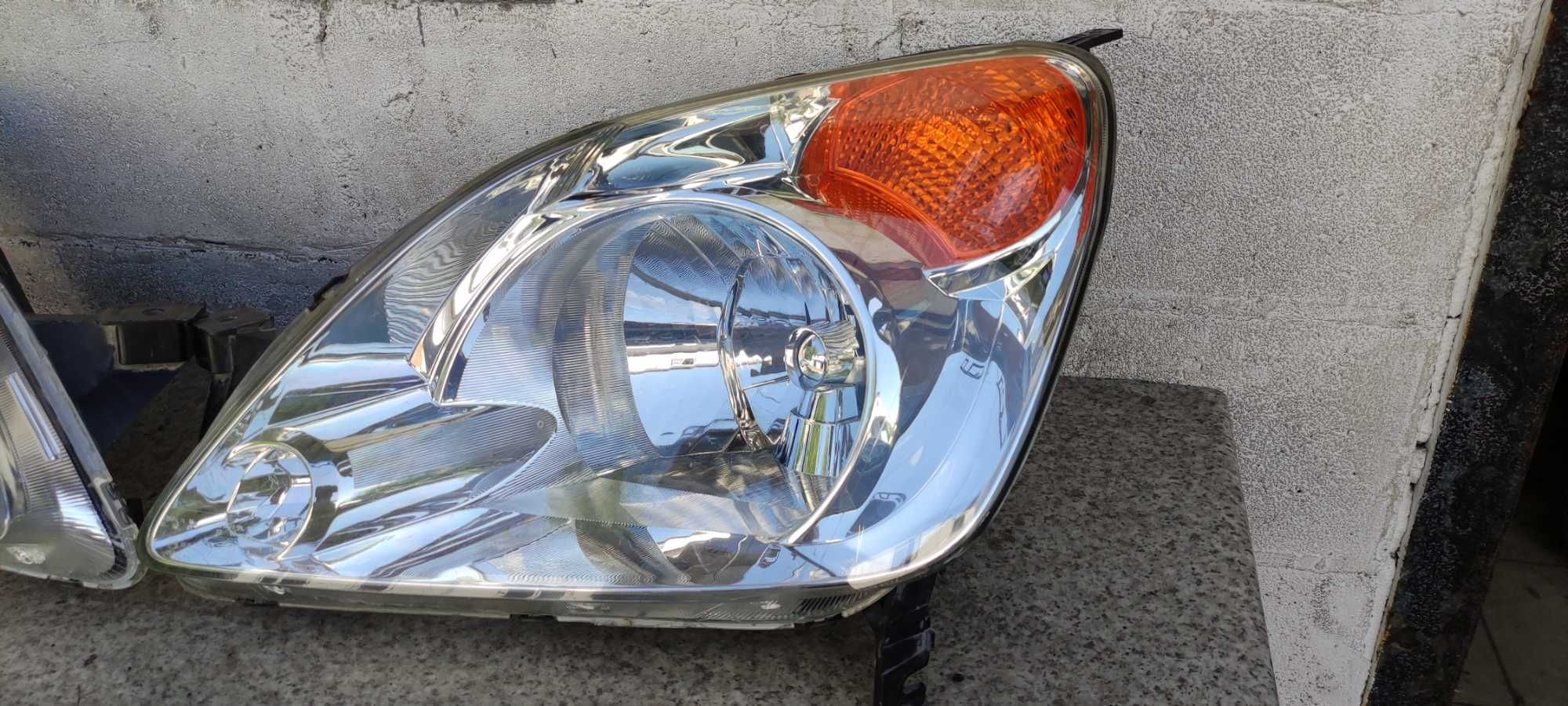 Фара оригинал бу Honda CR-V 2003