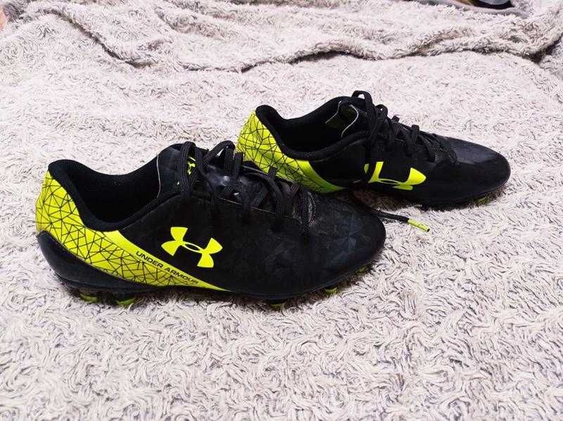 Оригинал бутсы сороконожки копы under armour 38,5 размер, 24 см