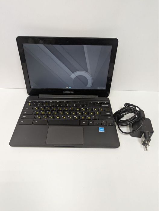 Ноутбук Samsung Chromebook 3 11.6" HD 4/16GB (XE500C13)