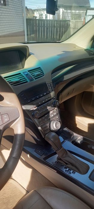 Акура мдх 2008р.