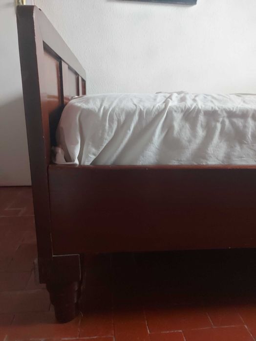 Camas em madeira maciça corpo e meio | 2 Solid wood half-length beds