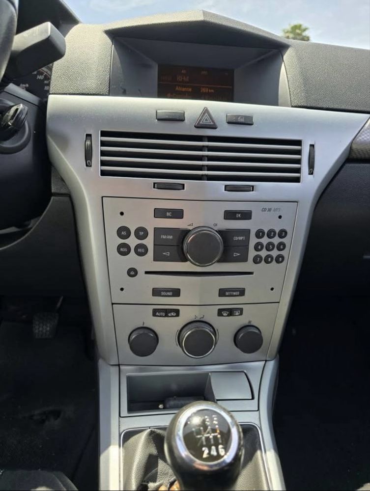 1 DONO - 1.7 CDTI GTC 5Lugares 2009