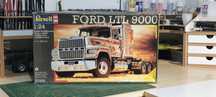 Revell 07553 Ford LTL 9000 1:24 Ciężarówka 1/25 1/24 Unikat