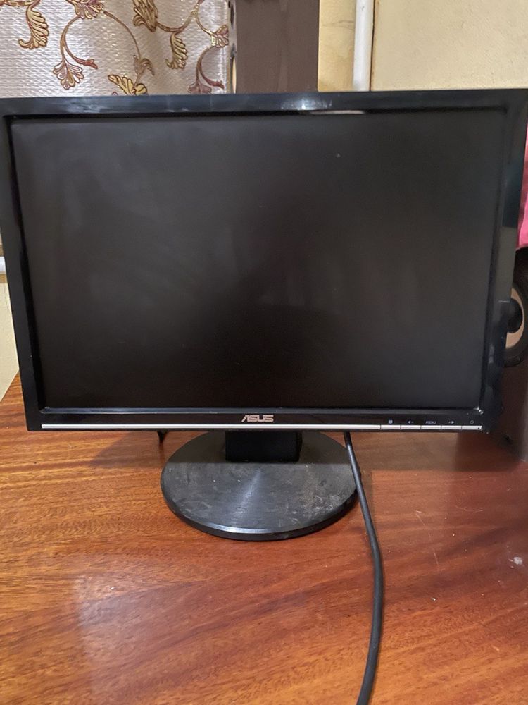 Монитор ASUS VW198S, 1680x1050, 76 Гц, TN