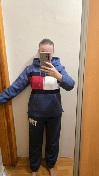 Костюм Tommu Hilfiger.  Новий. Розмір L