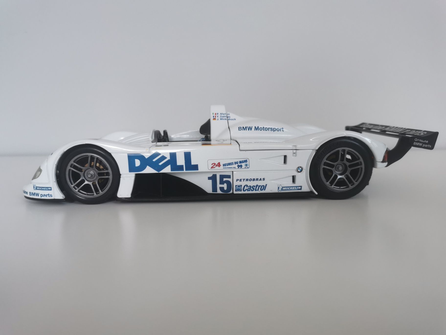 Maisto Model BMW V12 LMR 1999 Le Mans Unikat 1/18 1:18