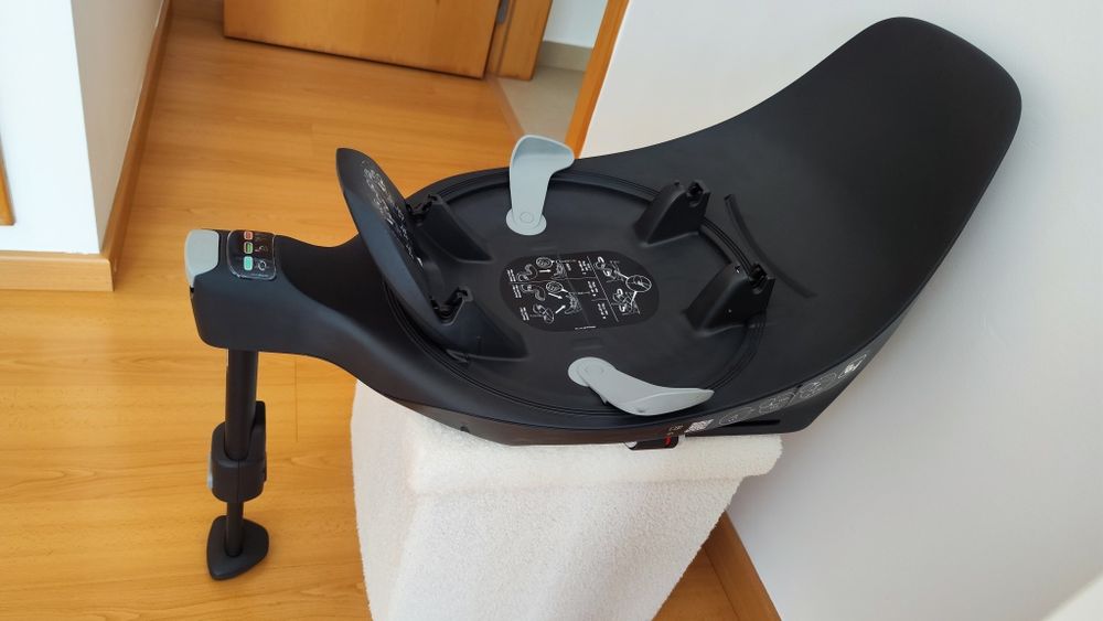 Isofix Cybex Platinum Base T
A Base T