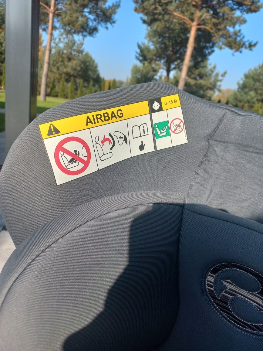 Fotelik Cybex Sirona SX2 obrotowy