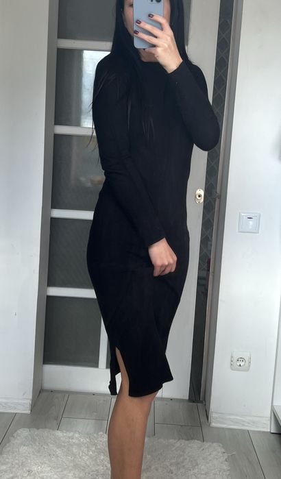 Плаття міді з розрізами Bershka