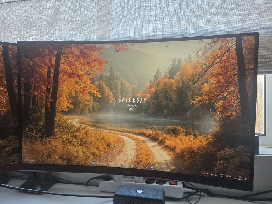 Monitor Gaming AOC 27" 240Hz (0.5ms) Curvo