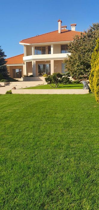 Вилла в Совиньоне с панорамным видом на море