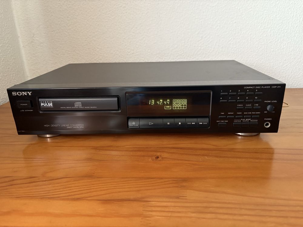 Leitor de CDs Sony CDP-211