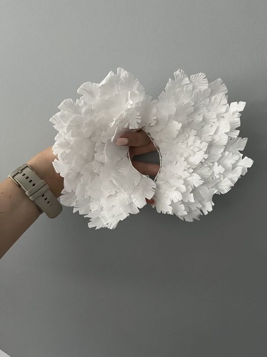 Skrzydła z papieru waflowego