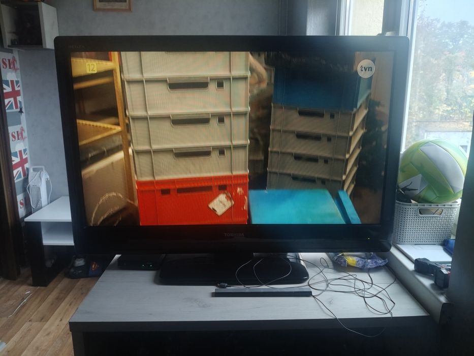 Telewizor Toshiba 37 cali