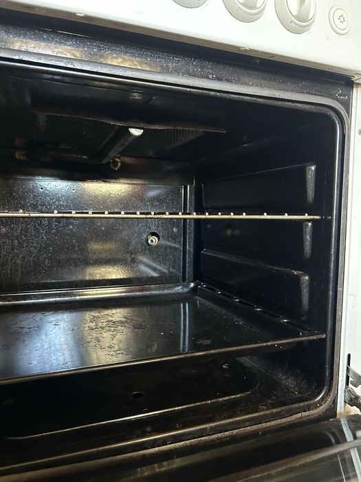 Fogão e forno a gás Bosch com parte eletrica também