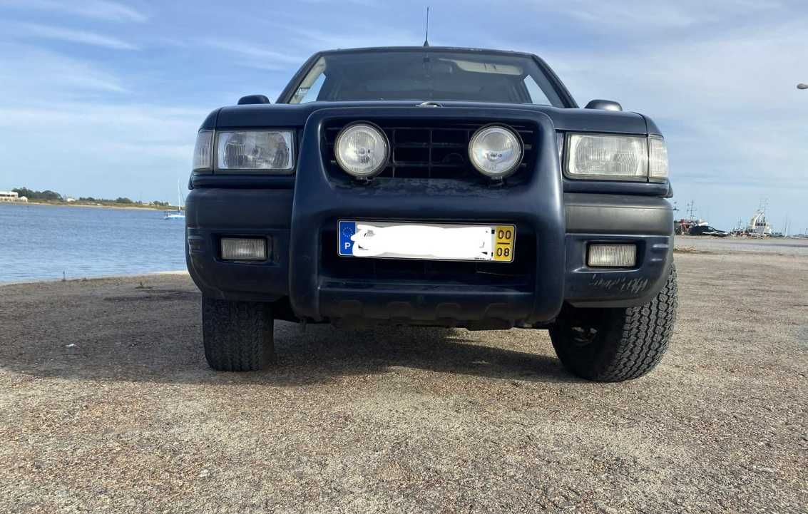 Opel Frontera 2.2 DTI - 00 em bom estado geral