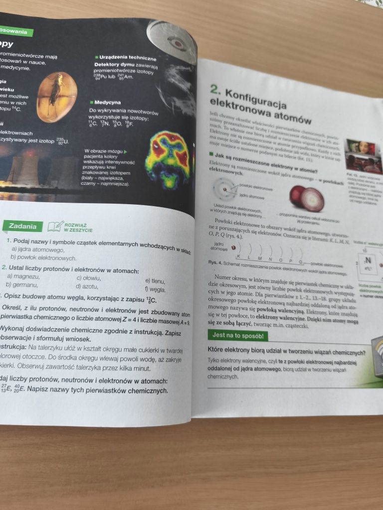 Podręcznik dla liceum i technikum Chemia 1