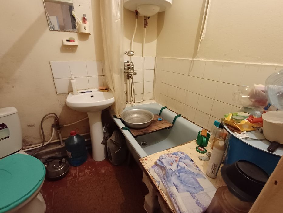 Продається 1кім.кв. в центрі