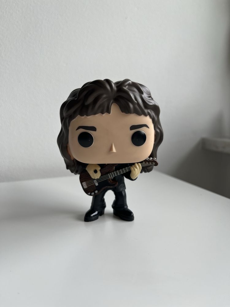 Funko pop John Deacon