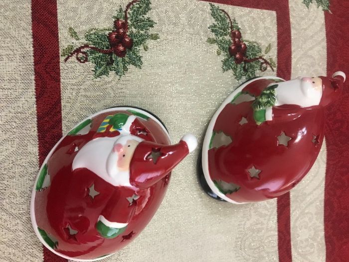 Castiçais em louça em forma de Pai Natal (2)