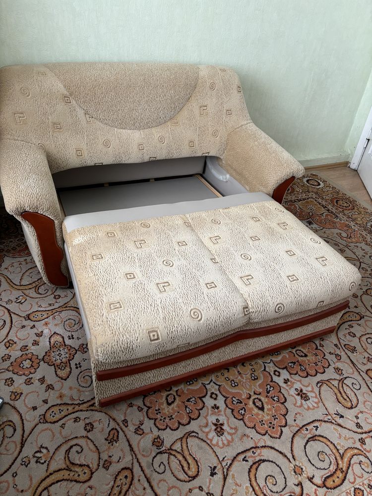Sofa dwuosobowa, rozkladana.