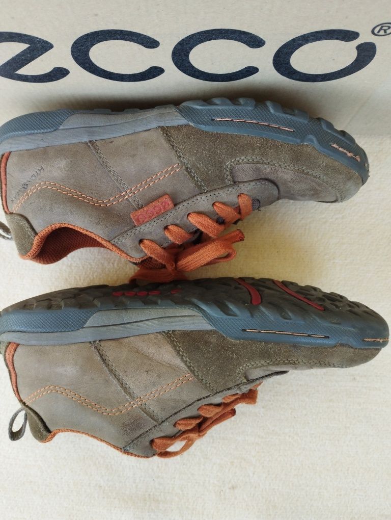 Buty Ecco chłopięce 33