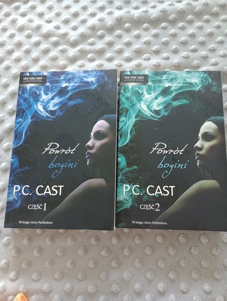 Powrót bogini część 1, 2 P.C. Cast