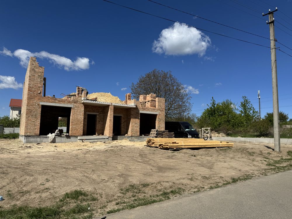 Котедж 120м² Червоні гори 83000$
