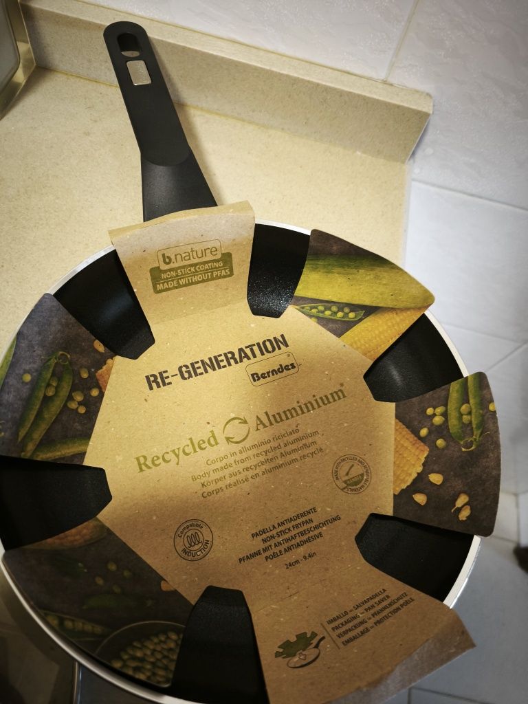 Frigideira nova  (continente, 24cm)