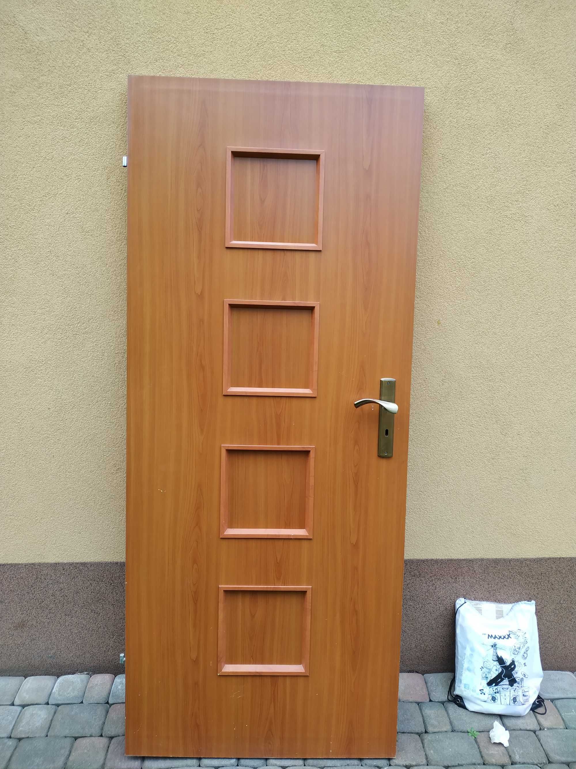 Drzwi pokojowe łazienkowe lewe 80cm