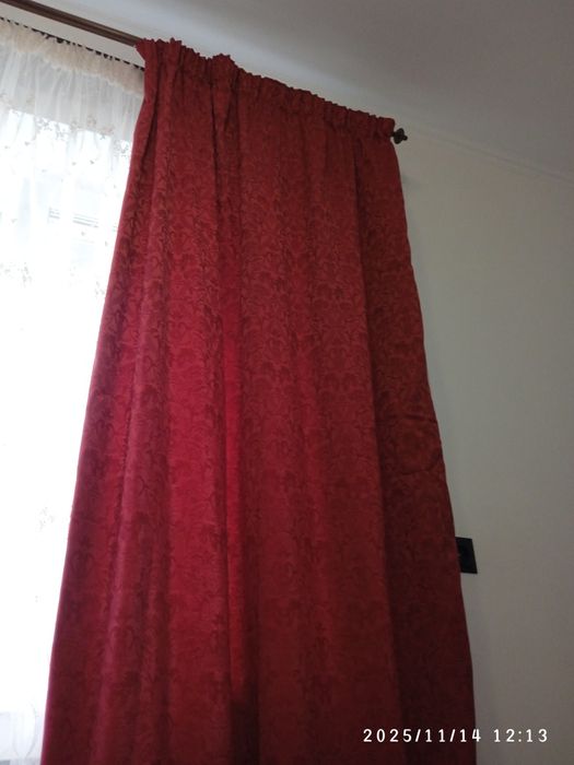 Дві Штори на вікно