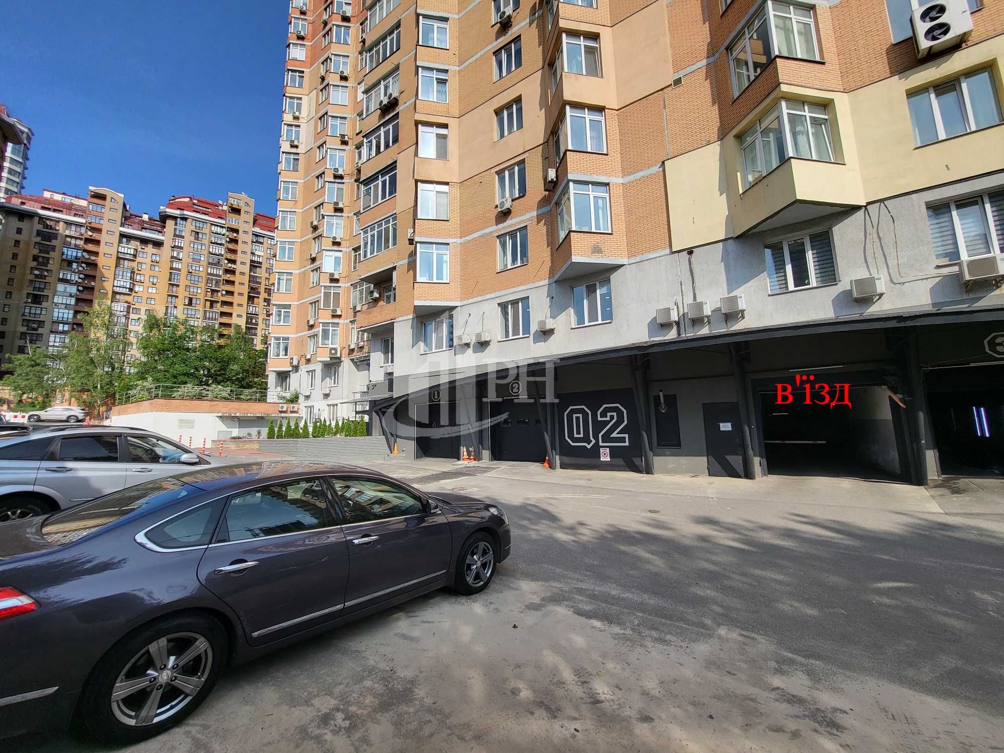 Без %. Продаж ДВОХ паркомісць в ЖК Митець, вул. Євгена Коновальця 32Г