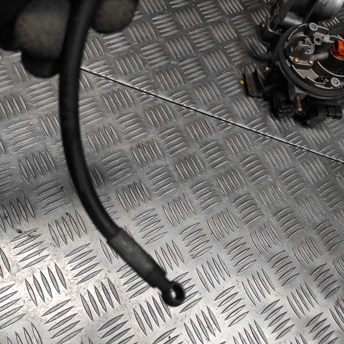 Przewód Wąz zasilania pompy Vacum  Opel corsa B 1,5 1,5 D TD