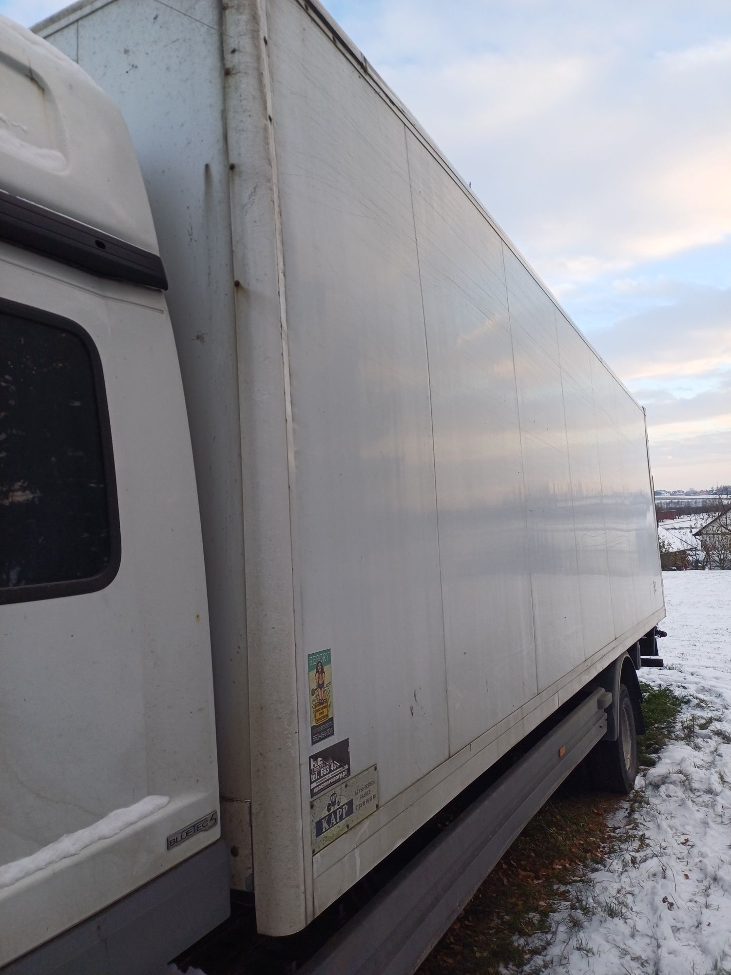 Kontener/Garaż   8.20m Magazyn z transportem i rozładunkiem