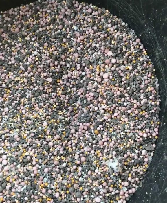 Всегда свежие качественные удобрения- вкусняшки для газона